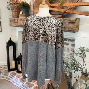 Amaryllis Leopard Top